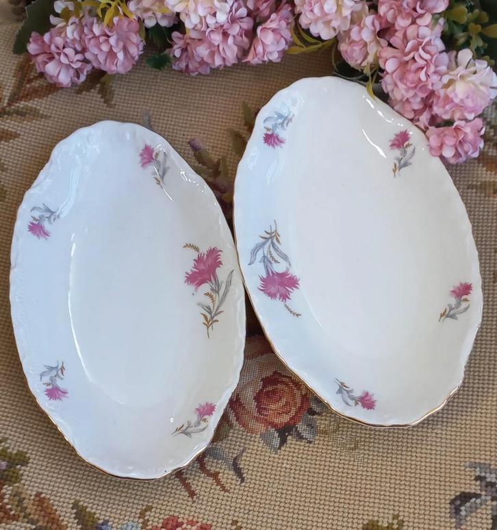 Set van 2 brocante schaaltjes,roze anjer,Thun czechoslovakia, Antiek en Kunst, Curiosa en Brocante, Ophalen of Verzenden