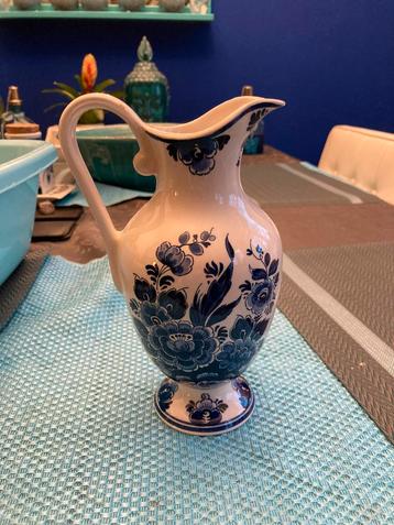 Delfts blauw beschikbaar voor biedingen