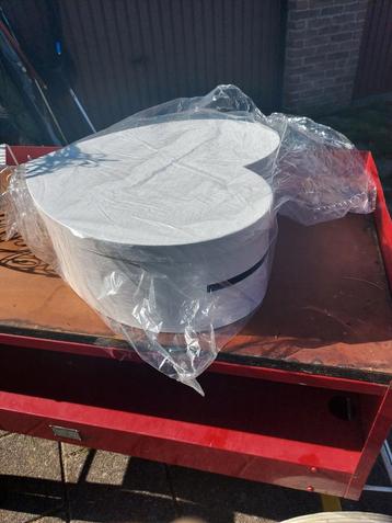 Huwelijks enveloppendoos hart wit ong.40cm  beschikbaar voor biedingen