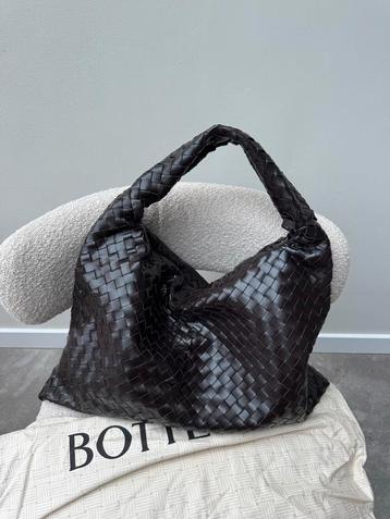Bottega Veneta Large Tote - Fondant Bruin Leer beschikbaar voor biedingen