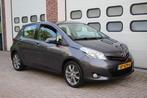 Toyota Yaris 1.3 VVT-i Dynamic * Navi / Cruise / Nap / Trekh, Voorwielaandrijving, Euro 5, Stof, Gebruikt
