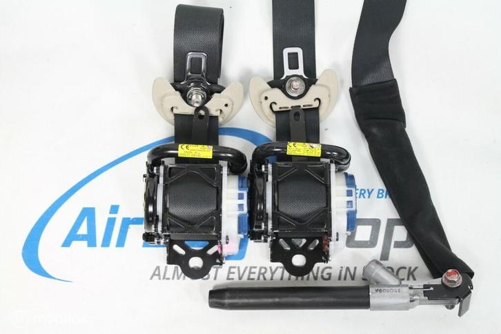 2 gordels + 1 spanner mitsubishi outlander (2012-heden), Auto-onderdelen, Interieur en Bekleding