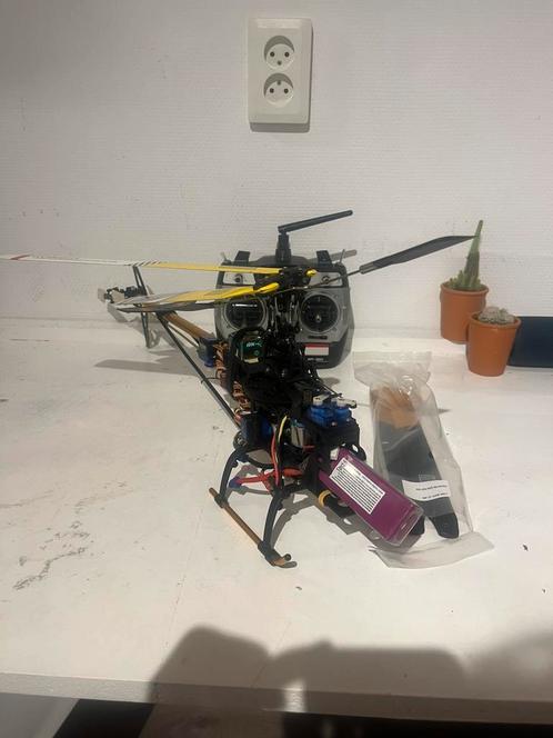 Grote snelle Rc helikopter, Hobby en Vrije tijd, Modelbouw | Radiografisch | Helikopters en Quadcopters, Elektro, Ophalen of Verzenden