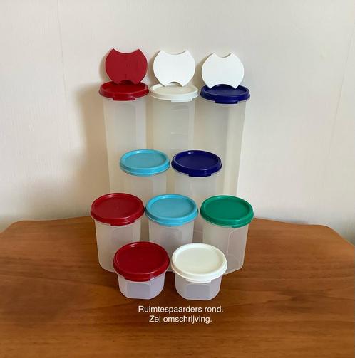 Tupperware 15 x Ruimtespaarders rond o.a. 3 x Spaghettibus., Huis en Inrichting, Keuken | Tupperware, Zo goed als nieuw, Ophalen of Verzenden