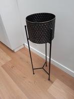 Mooie metalen plantenstandaard 80,5 cm hoog, Huis en Inrichting, Woonaccessoires | Zuilen en Pilaren, Ophalen, Zo goed als nieuw
