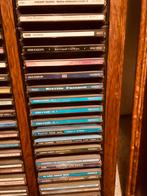 100 cd s in 2 eiken kasten, Ophalen, Zo goed als nieuw