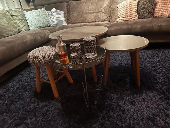 Betonnen Tafeltjes Set + Krukje, Huis en Inrichting, Tafels | Salontafels, Gebruikt, Minder dan 50 cm, 50 tot 100 cm, Rond, Overige materialen