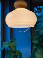 Vintage karamelkleurige opaline hanglamp (glas), Huis en Inrichting, Lampen | Hanglampen, Ophalen
