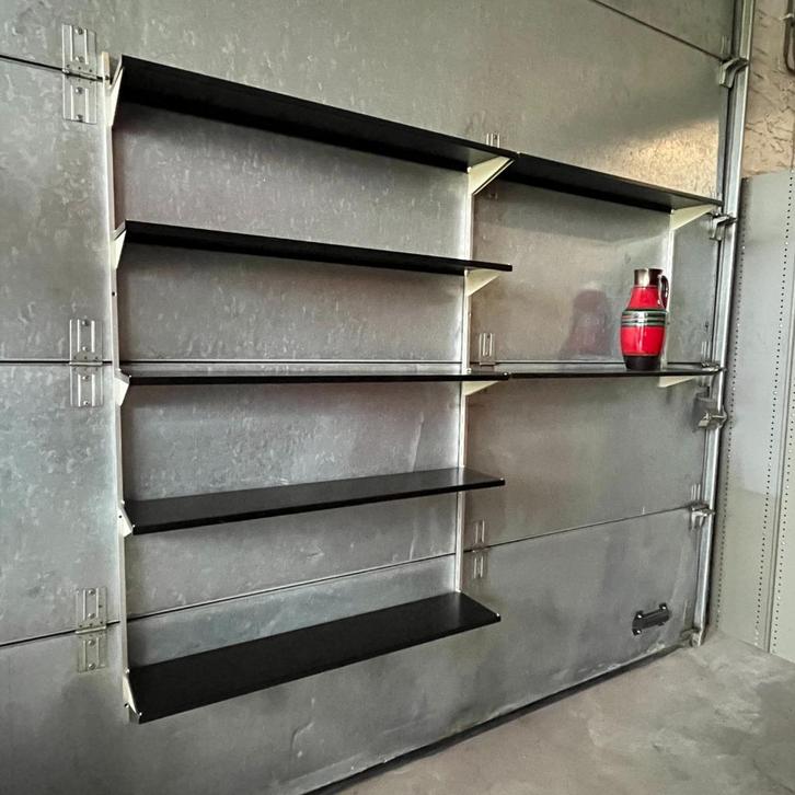 OPRUIMING industrieel design wandrek jaren 50 60 Tomado, Huis en Inrichting, Woonaccessoires | Wandplanken en Boekenplanken, Gebruikt