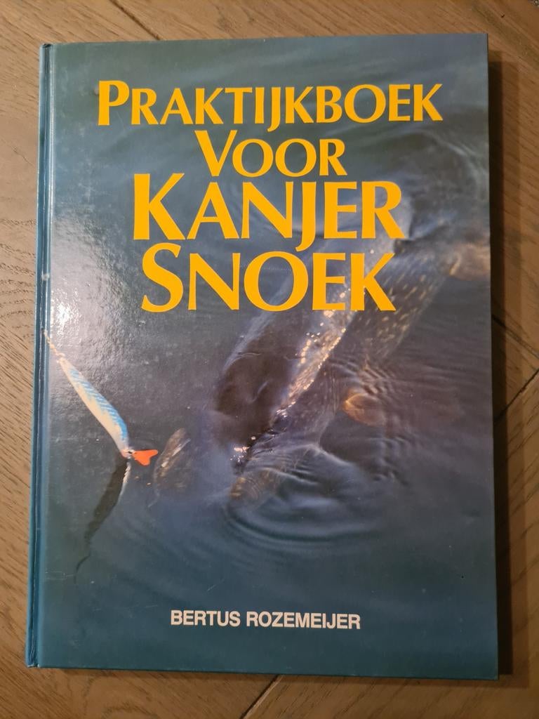 Praktijkboek voor kanjer snoek, Watersport en Boten, Ophalen, Zo goed als nieuw, Overige typen