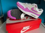 *Nieuw* Nike Air Max 1 Fuchsia Dream - maat 42,5, Nike, Nieuw, Ophalen of Verzenden, Sneakers of Gympen