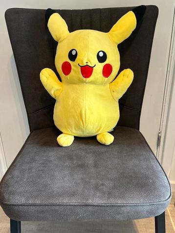 Pikachu Knuffel - Zo goed als nieuw! beschikbaar voor biedingen