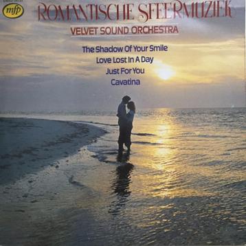 LP's Romantische Sfeermuziek 1 & 2 beschikbaar voor biedingen