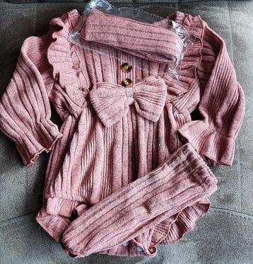 mooie set voor reborn baby meisje beschikbaar voor biedingen