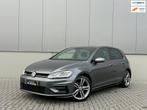 Volkswagen Golf 1.5 TSI R-Line Matrix Led Virtual Netjes!, Auto's, 65 €/maand, 4 cilinders, Alcantara, Origineel Nederlands
