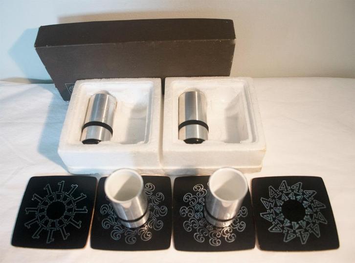 Vintage shotbekertjes / borrelglaasjes Aachen Design 1970s, Verzamelen, Glas en Borrelglaasjes, Zo goed als nieuw, Borrel- of Shotglas