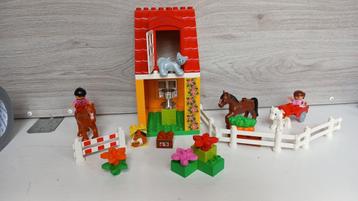 Duplo 4974 Paardenstal beschikbaar voor biedingen