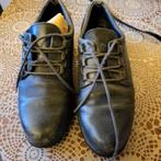Kastopruiming dames schoenen., Kleding | Dames, Schoenen, Ophalen of Verzenden, Zo goed als nieuw, Rood, Sneakers of Gympen