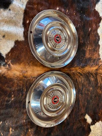 Wieldoppen Chrysler Windsor/Saratoga 1957 beschikbaar voor biedingen