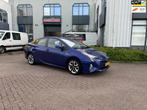 Toyota Prius 1.8 Dynamic Hybride AUTOMAAT!, Origineel Nederlands, Te koop, 98 pk, Emergency brake assist