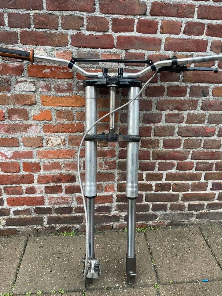 Showa upside down voorvork Derbi senda xtreme 12 mm as, Fietsen en Brommers, Brommeronderdelen | Algemeen, Gebruikt, Ophalen of Verzenden