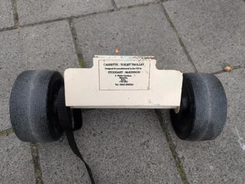 Toilet trolley voor C2/3/4 cassette beschikbaar voor biedingen