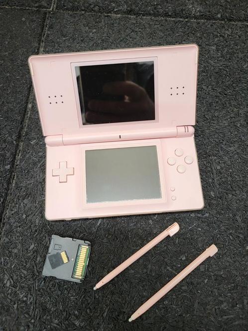 Nintendo DS roze, Spelcomputers en Games, Spelcomputers | Nintendo DS, Gebruikt, DS Lite, Roze, Ophalen of Verzenden