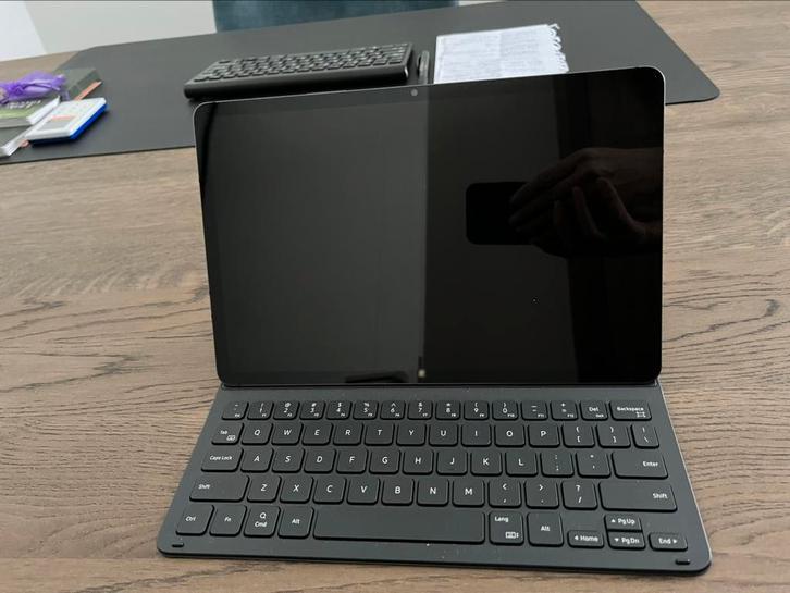 Zeer mooie Samsung Tab S8 (inclusief origineel toetsenbord), Computers en Software, Android Tablets, Zo goed als nieuw, Wi-Fi