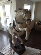 Massief houten paard, Ophalen, Gebruikt