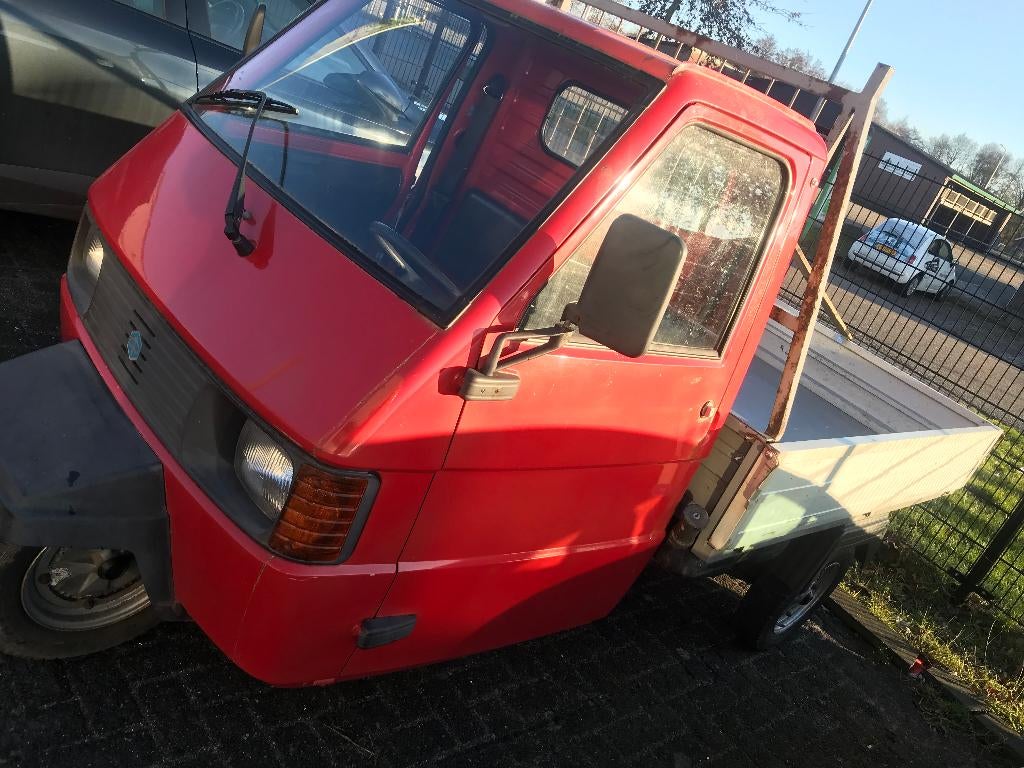 Piaggio Ape TM703 met kenteken !, Fietsen en Brommers, Scooters | Piaggio, Gebruikt, Overige modellen, Benzine, Ophalen