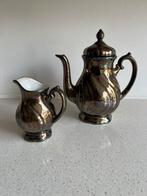 Vintage lusterware theepot + melkkan – glanzend parelmoer, Ophalen