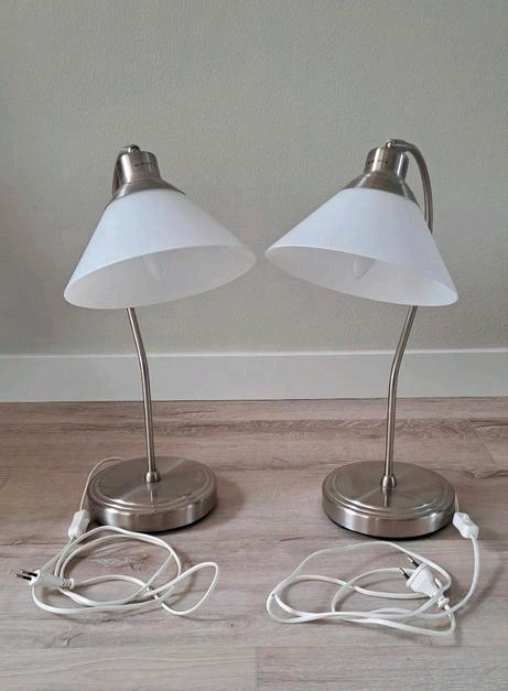 MOET NU WEG!! Set van 2 bureaulampen, Huis en Inrichting, Lampen | Tafellampen, Gebruikt, Minder dan 50 cm, Glas, Metaal, Ophalen