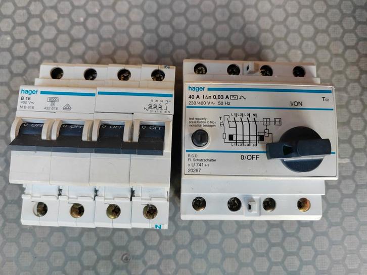 Hager 3 Fase Aardlekschakelaar en B16 Krachtgroep, Hobby en Vrije tijd, Elektronica-componenten, Gebruikt, Verzenden