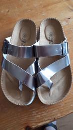 Slippers. Maat 35. Roze goud., Slippers, Overige kleuren, Nieuw, Ophalen of Verzenden