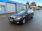 BMW 5-Serie 2.0 528I Touring AUT 2008 Grijs, Automaat, Achterwielaandrijving, Zwart, 4 cilinders