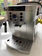 De'Longhi Magnifica koffieautomaat goed onderhouden, Witgoed en Apparatuur, 10 kopjes of meer, Gebruikt, Afneembaar waterreservoir