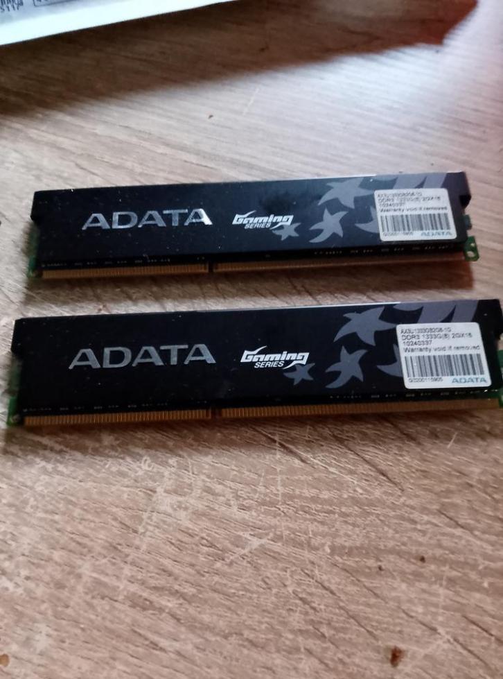 ADATA AX3U1333GB2G8-1G, Computers en Software, RAM geheugen, Zo goed als nieuw, Desktop, 4 GB, DDR3, Ophalen of Verzenden