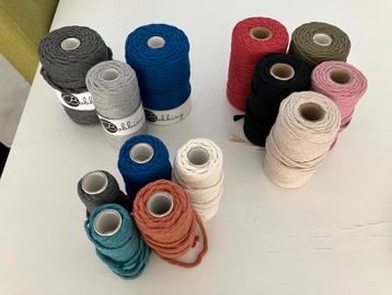 Macrame Touw, nieuw + aangebroken.  beschikbaar voor biedingen