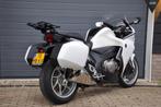Honda VFR 1200 F ABS Zeer complete en nette motor! 180 PK, Sport, Meer dan 35 kW, Info@witteveenmotoren.nl, 8
4436NB  Oudelande, NL