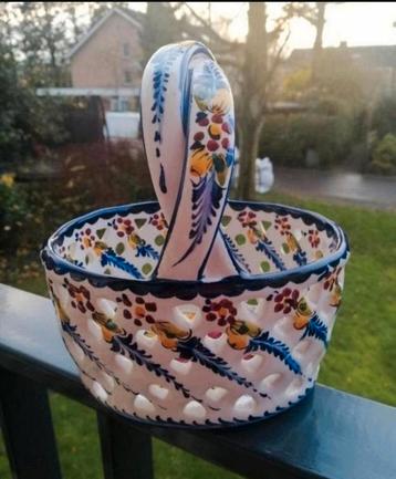 Frans vintage keramieken mandje, bloemdecoratie, 22 cm  beschikbaar voor biedingen