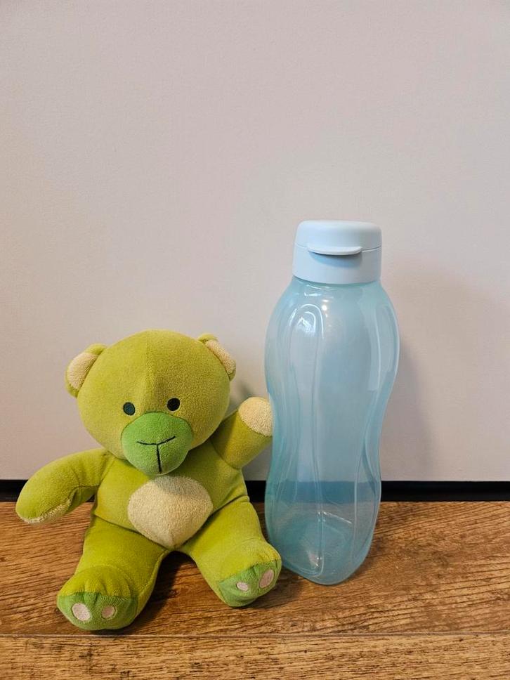 # Tupperware nieuwe 1,5 liter fles lichtblauw, Huis en Inrichting, Keuken | Tupperware, Nieuw, Beker of Kan, Blauw, Ophalen of Verzenden