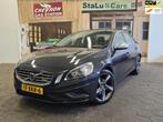 Volvo S60 1.6 T3 R-Design / AIRCO / CRUISE / N.A.P /, Auto's, Volvo, Voorwielaandrijving, Gebruikt, Zwart, 4 cilinders