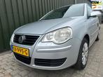 Volkswagen Polo 1.4-16V Trendline Automaat, Gebruikt, 4 cilinders, 14 km/l, Bedrijf