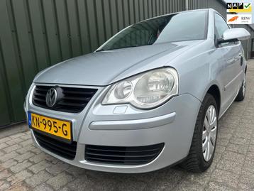 Volkswagen Polo 1.4-16V Trendline Automaat beschikbaar voor biedingen