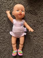Leuke zwemmende Babypop, Ophalen of Verzenden, Gebruikt, Babypop