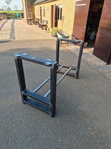PRACHTIG ONDERSTEL BARTAFEL STATAFEL  beschikbaar voor biedingen