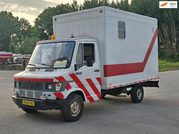 Mercedes-Benz PAARDENWAGEN 309 D lang/laag Zeer Uniek, Auto's, Bestelauto's, Bedrijf, Te koop, Radio, Mercedes-Benz, Diesel, Handgeschakeld