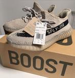 Yeezy Boost 350 V2 Graphite slate Maat 42, Kleding | Heren, Nieuw, Ophalen of Verzenden, Sneakers of Gympen, Yeezy Boost 350 V2