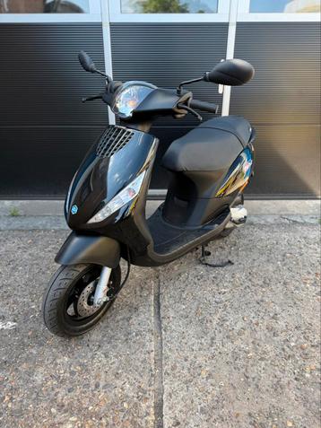 Piaggio Zip 2T – Unieke Originele Staat – Slechts 1.358 km beschikbaar voor biedingen