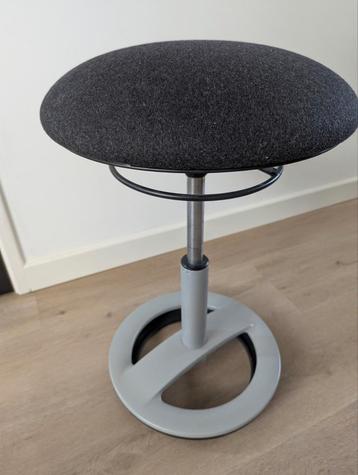 Topstar Sitness ergonomische en verstelbare zitkruk beschikbaar voor biedingen